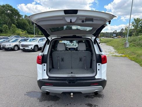 Used 2019 GMC Acadia SLT AWD/4WD image 11