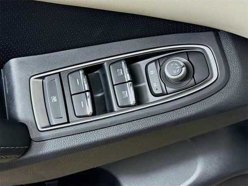 Used 2022 Subaru Ascent Limited w/ Technology Package image 23