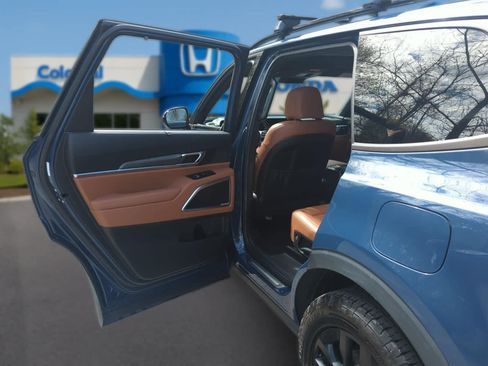Used 2023 Kia Telluride SX Prestige X-Pro AWD/4WD image 29