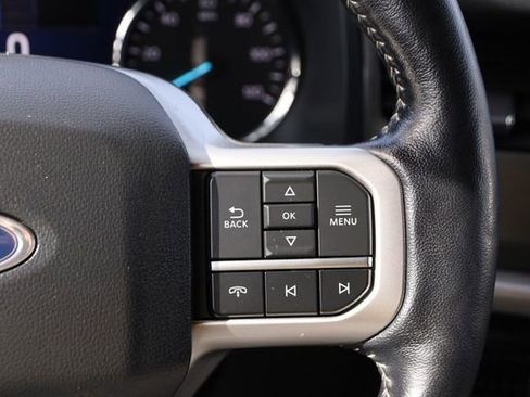 Used 2024 Ford Expedition Max XLT image 14