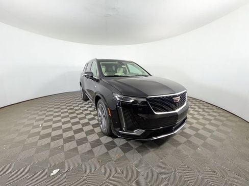 New 2025 Cadillac XT6 Premium Luxury w/ LPO, Floor Liner Package image 32