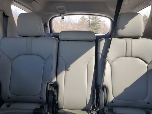 Used 2023 Honda Pilot Touring image 21