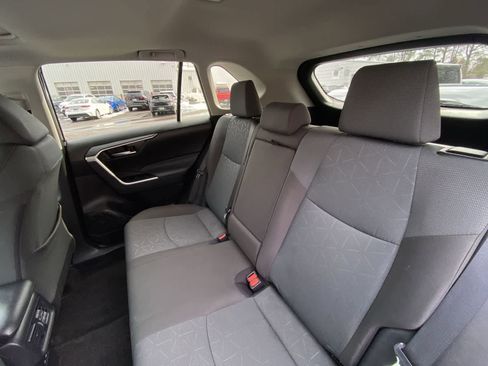 Used 2025 Toyota RAV4 XLE w/ Convenience Package image 26