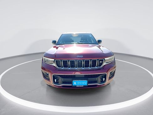 Used 2021 Jeep Grand Cherokee L Overland w/ Advanced Protech Group III AWD/4WD image 3