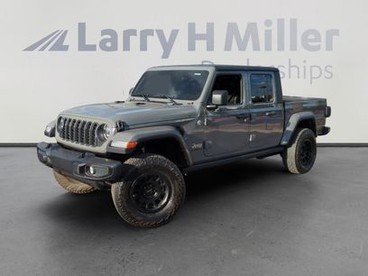Used 2022 Jeep Gladiator Overland w/ Popular Equipment Package