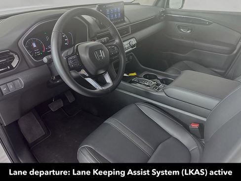 Used 2025 Honda Pilot EX-L image 11