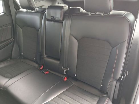 Used 2024 Ford Edge ST-Line image 29