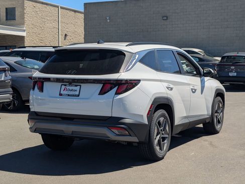 New 2026 Hyundai Tucson SEL image 4