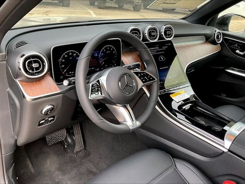 New 2026 Mercedes-Benz GLC 300 image 10
