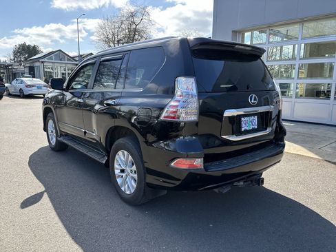 Used 2019 Lexus GX 460 Premium image 3