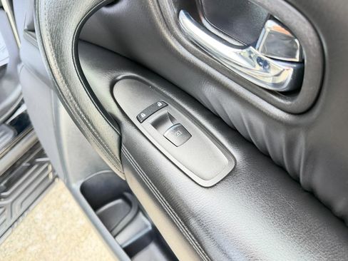 Used 2021 Nissan Armada SL w/ Captain's Chairs Package image 53