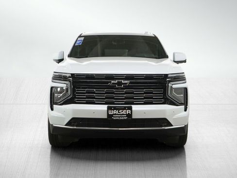 Used 2026 Chevrolet Suburban High Country AWD/4WD image 8