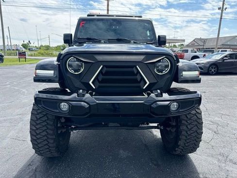 Used 2022 Jeep Gladiator Overland AWD/4WD image 8