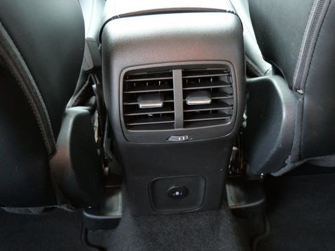 Used 2024 Ford Escape Platinum AWD/4WD image 18