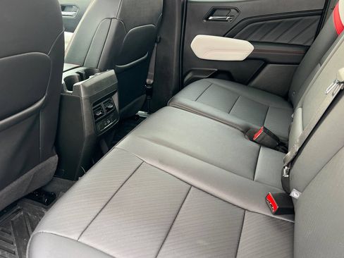 Used 2024 GMC Canyon AT4X w/ AT4X AEV Edition AWD/4WD image 9