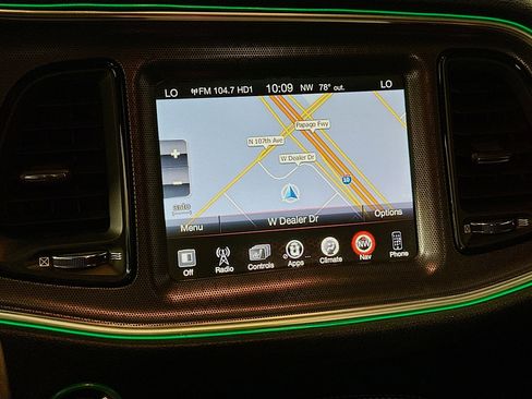 Used 2015 Dodge Challenger SRT w/ Technology Group image 22