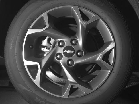 Used 2025 Chevrolet Trax LT w/ LT Convenience Package image 15