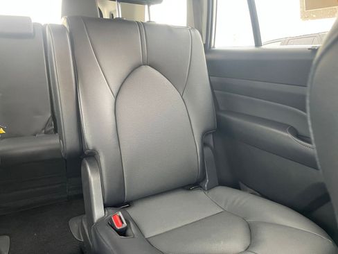 Used 2025 Toyota Grand Highlander FWD image 39