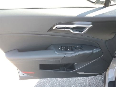 New 2026 Kia Sportage EX w/ EX Panorama Roof Package image 21