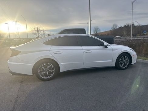 Used 2022 Hyundai Sonata SEL w/ Convenience Package image 5