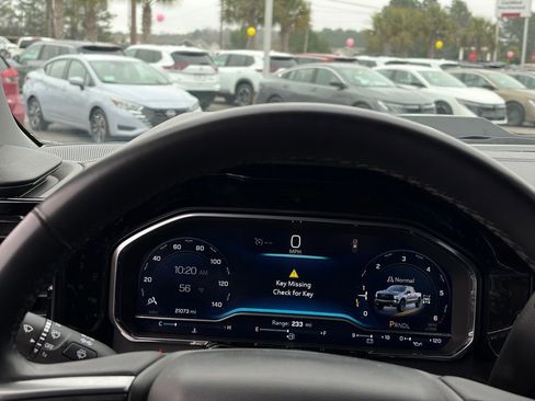 Used 2024 Chevrolet Silverado 1500 LT Trail Boss w/ Protection Package image 20