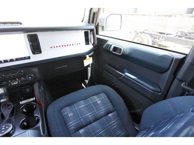 New 2026 Ford Bronco Heritage Edition AWD/4WD image 9