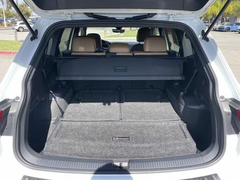 Used 2023 Volkswagen Tiguan SE R-Line FWD image 25