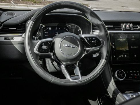 Used 2023 Jaguar F-PACE S image 6