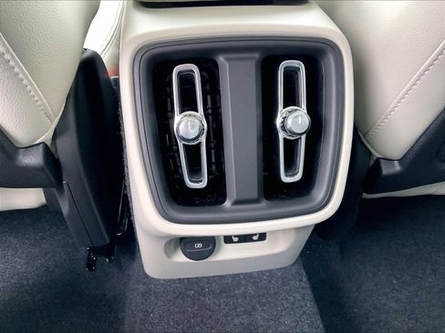 New 2026 Volvo XC40 B5 Plus w/ Protection Package Premier image 16