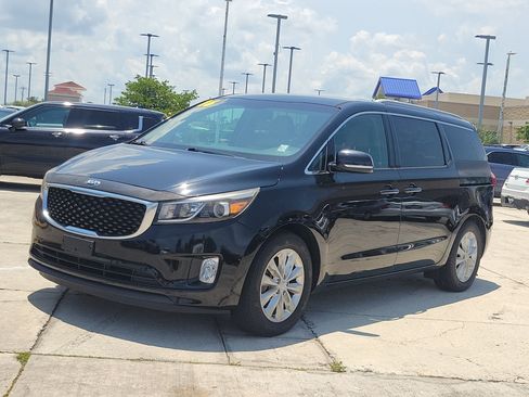 Used 2016 Kia Sedona EX FWD image 2