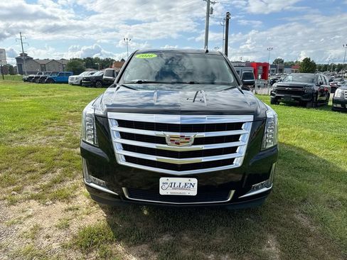 Used 2016 Cadillac Escalade Luxury AWD/4WD image 16