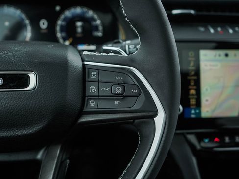 New 2026 Jeep Grand Cherokee Laredo image 22