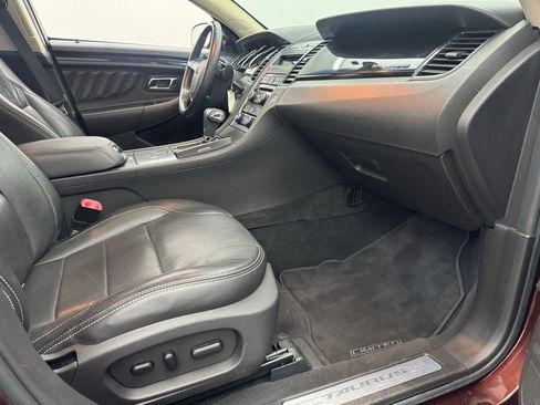 Used 2010 Ford Taurus Limited FWD image 30