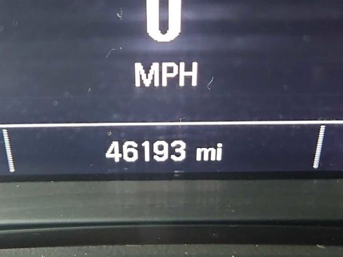 Used 2023 Chevrolet Equinox LS image 10