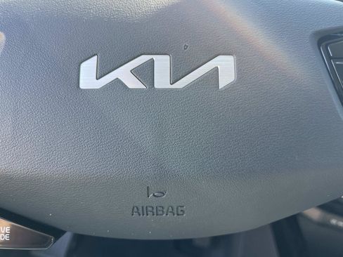 Used 2024 Kia Niro Wind FWD image 34