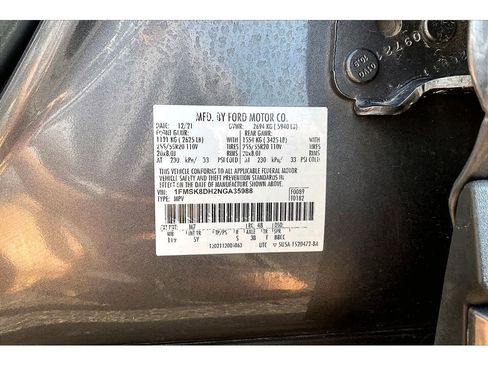 Used 2022 Ford Explorer XLT w/ Equipment Group 202A AWD/4WD image 34
