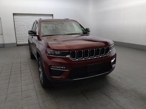 Used 2023 Jeep Grand Cherokee 4WD 4xe image 14