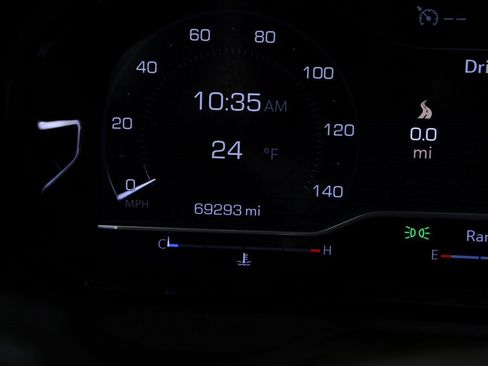 Certified 2023 GMC Yukon XL Denali image 28