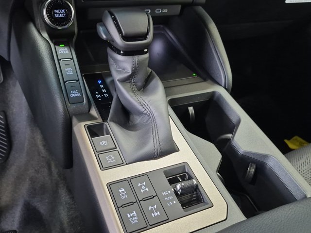 New 2027 Toyota Land Cruiser w/ Premium Package AWD/4WD image 21