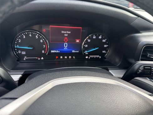 Used 2022 Ford Explorer XLT w/ Equipment Group 202A image 18