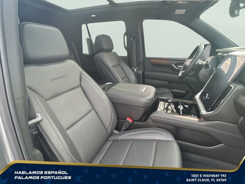Certified 2026 GMC Yukon Denali w/ Denali Reserve Package AWD/4WD image 39