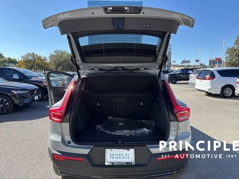 New 2026 Volvo XC40 B5 Ultra AWD/4WD image 27