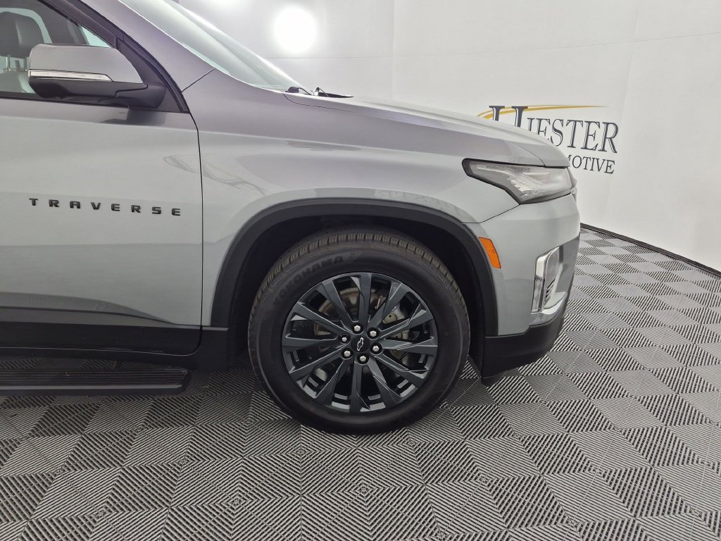 Used 2023 Chevrolet Traverse RS AWD/4WD image 11