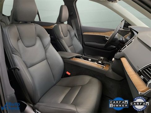 Used 2025 Volvo XC90 B6 Plus image 84