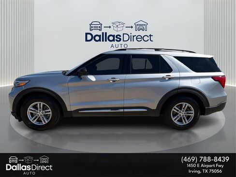 Used 2022 Ford Explorer XLT w/ Equipment Group 202A image 9