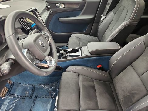 Used 2023 Volvo C40 P8 Recharge Plus AWD/4WD image 4