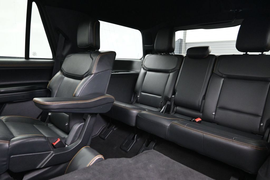 Used 2025 Ford Expedition Tremor AWD/4WD image 22