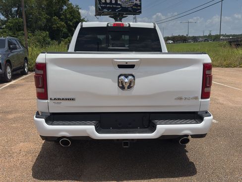 Used 2022 RAM 1500 Laramie AWD/4WD image 30