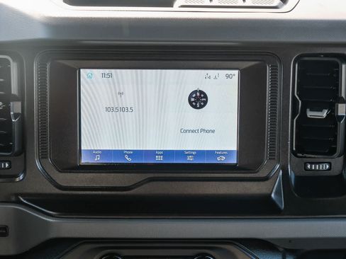 Used 2022 Ford Bronco 4-Door AWD/4WD image 16