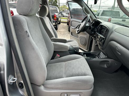 Used 2005 Toyota Sequoia SR5 image 49